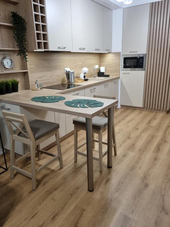 Apartament Sloneczny -Sciegiennego Kielce Buitenkant foto
